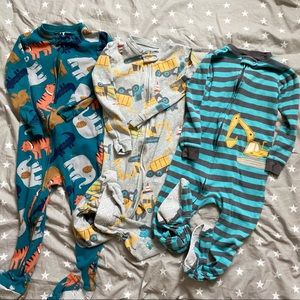 3T Carter’s footie pajamas bundle
